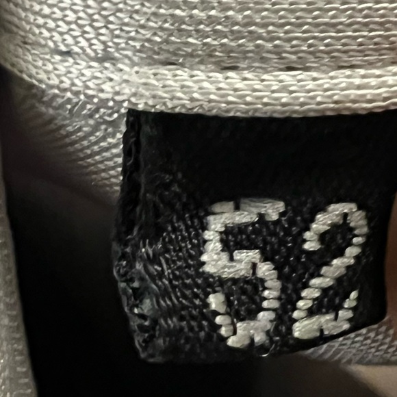 VERSACE Vintage Silk Gianni Versace Runway button up shirt Size 52 Euro - Picture 4 of 4